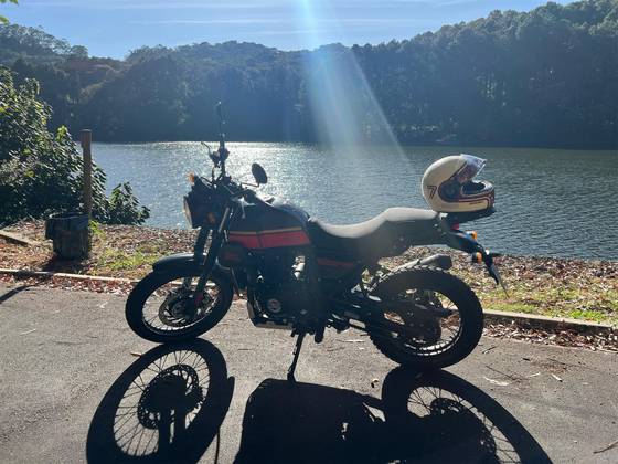 ROYAL ENFIELD SCRAM 411 